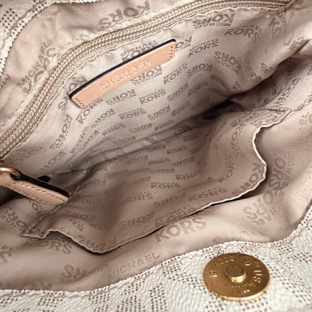 Michael Kors Bedford Crossbody Bag Vanilla Logo Signature Gold Hardware Buckle - Picture 10 of 11